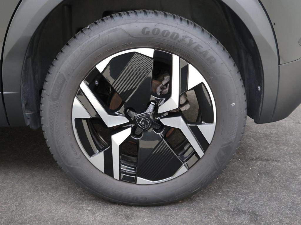 Peugeot 2008 1.2 hybrid 145 allure