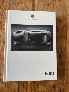 Porsche 911 folder