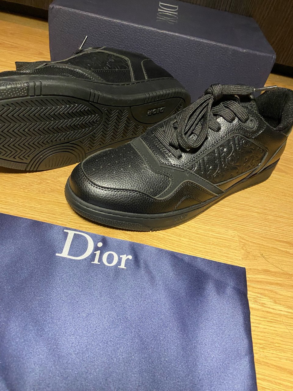 Dior B27 Zwart