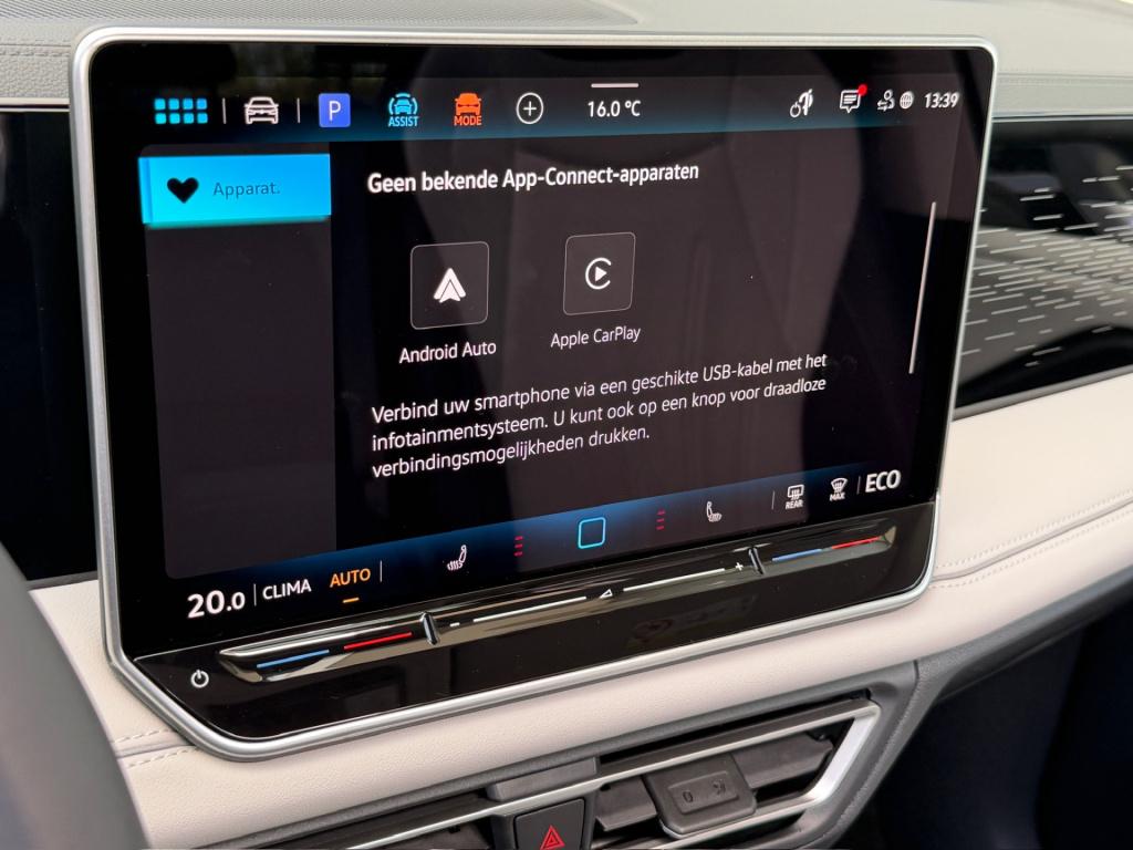 Volkswagen Tiguan 1.5 ehybrid elegance 204pk | panoramadak | trekhaak | 20"