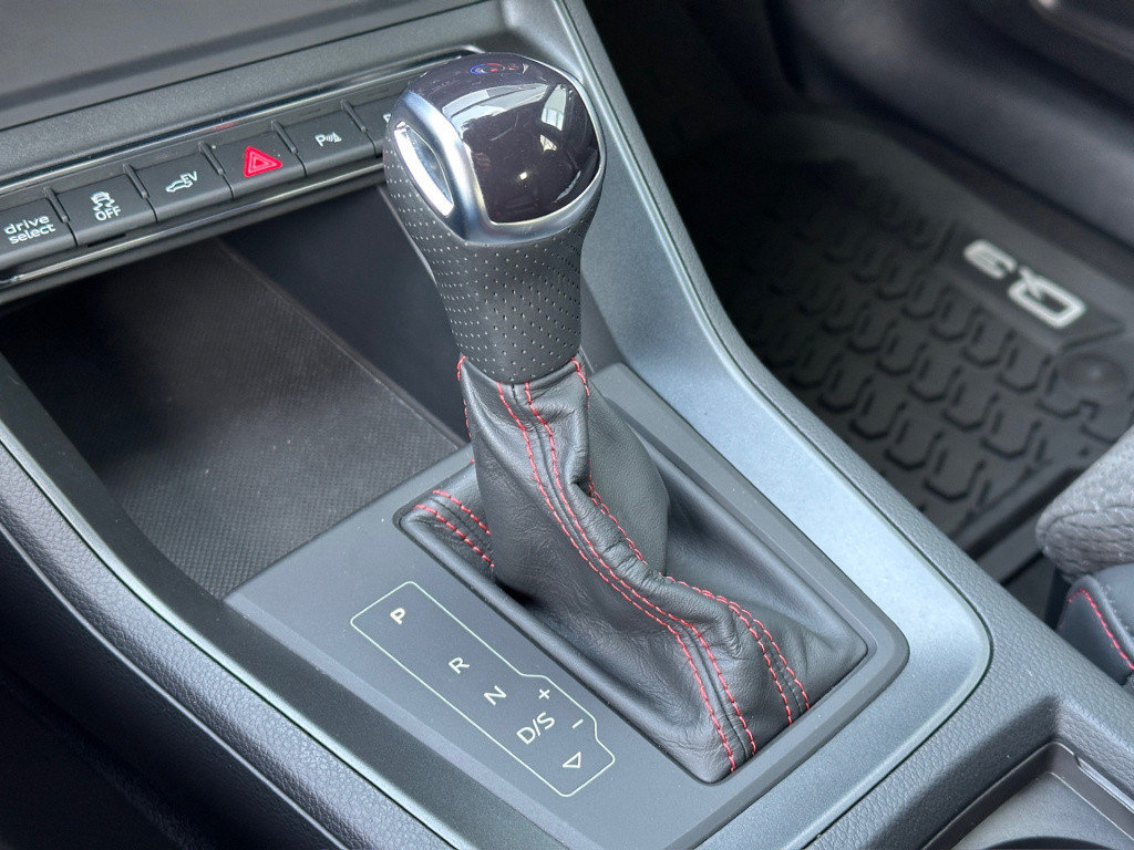 Audi Q3 sportback 45 tfsi e s-line | zwart optiek | camera | keyless | adap