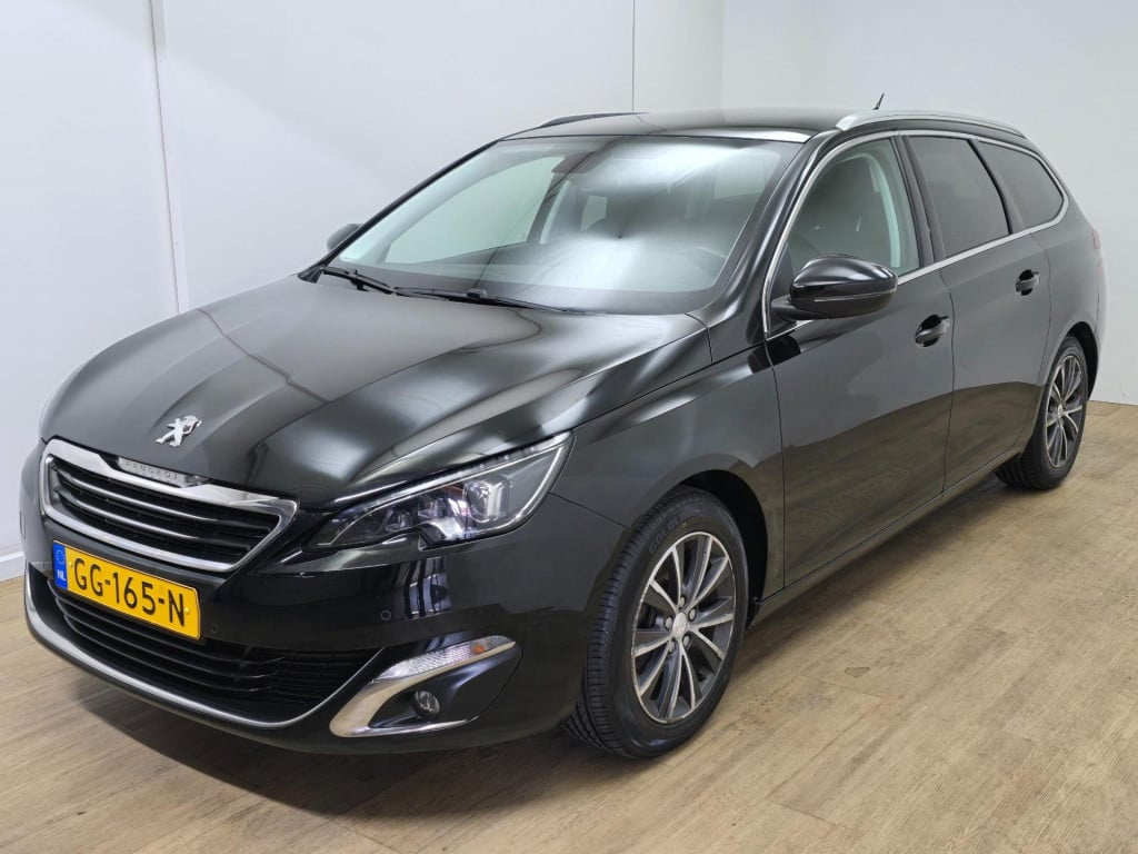 Peugeot 308 sw occasion stationwagen met trekhaak en grote kofferbak | twee