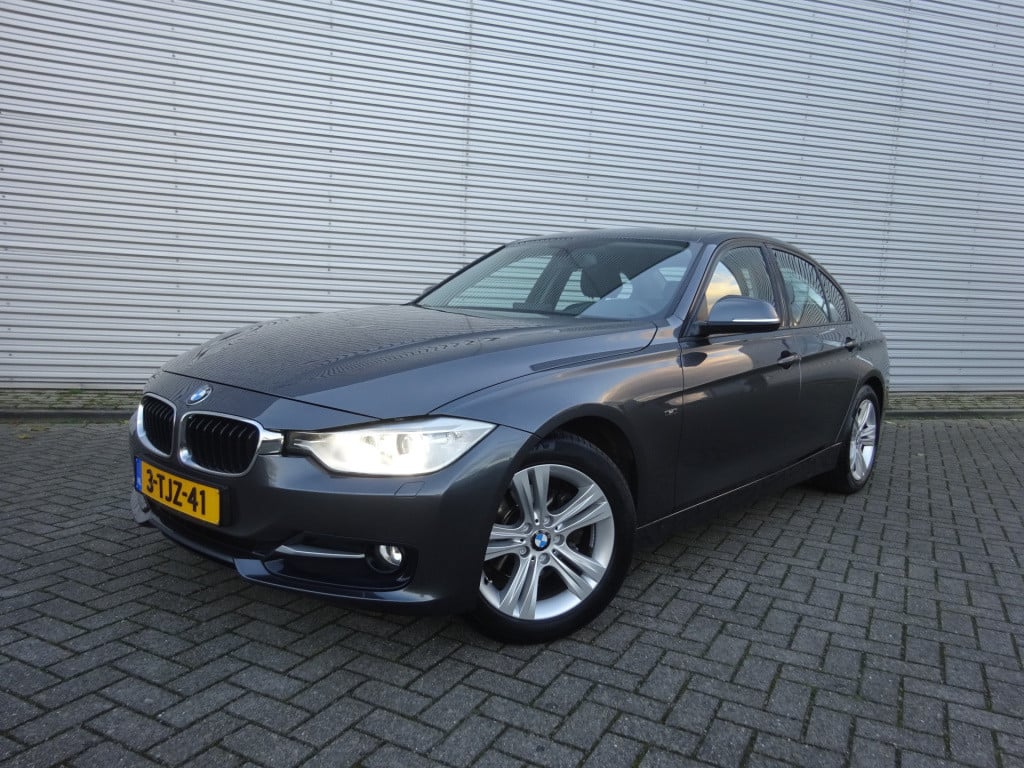 BMW 3-serie 316i high executive automaat 1e eigenaar / automaat / xenon / l