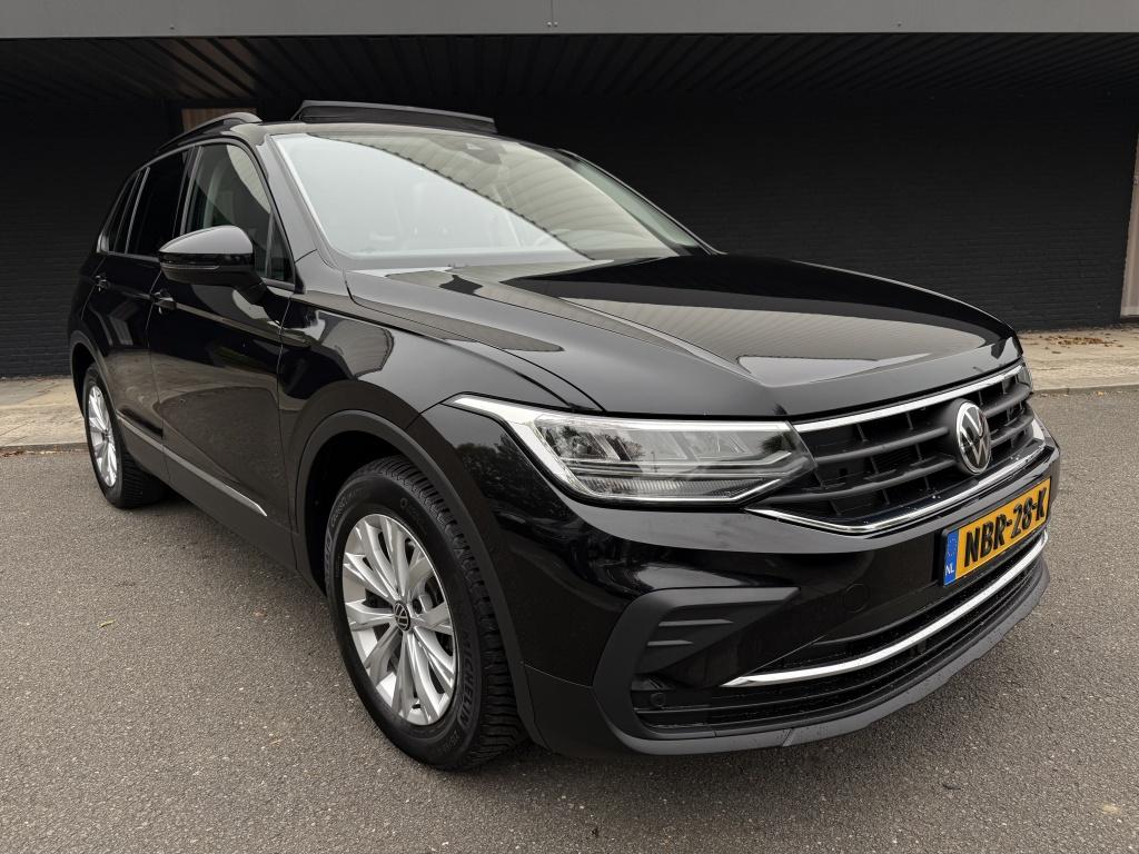 Volkswagen Tiguan 1.5 tsi life - zeer goed uitgerust - dealeronderhouden -
