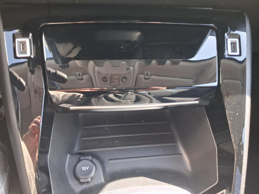 Peugeot 2008 1.2 puretech 130pk allure navigatie | apple carplay & android 