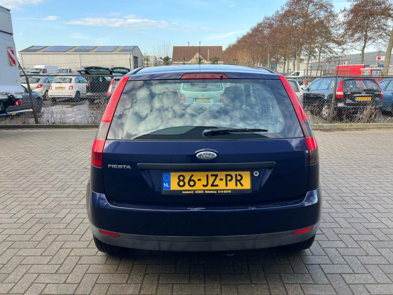 Ford Fiesta 1.3 Core 143.186KM Jaar Apk