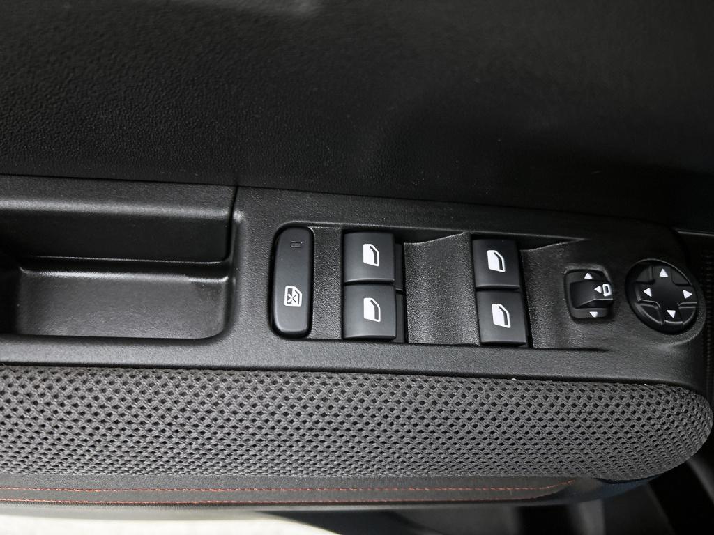 Citroen C3 Aircross 110 pk shine | rijklaar | trekhaak |