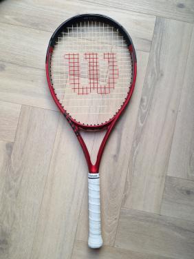Wilson Tennisracket Clash 100UL V2 - 265 Gram OF L 280 gram!