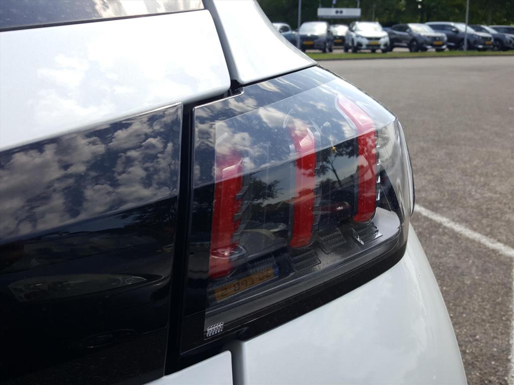 Peugeot 208 allure 1.2 pt-100pk navigatie | 3d-cockpit | apple carplay&andr