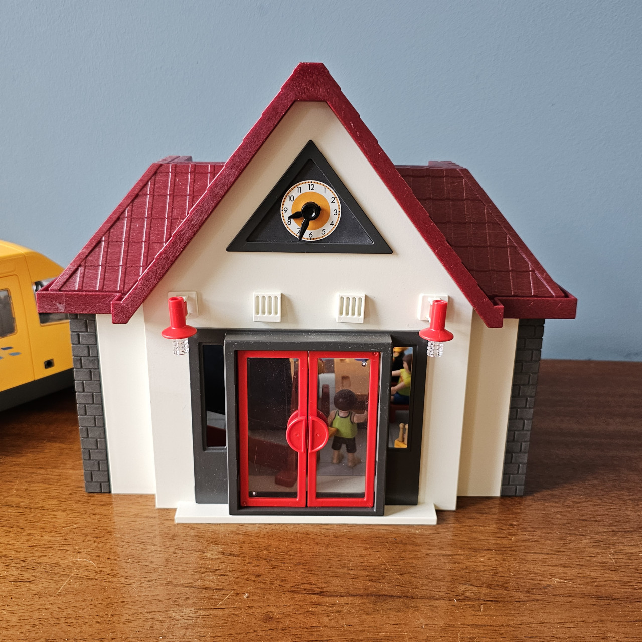 Playmobil schooltje en schoolbus