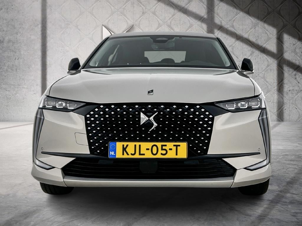 Ds Ds 4 130pk automaat etoile | rijklaar | alcantara | elek. stoelverstelli