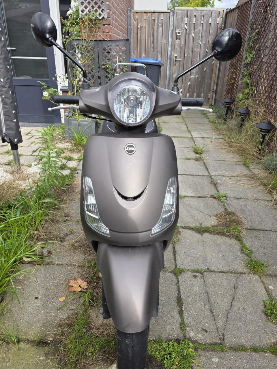 Scooter Sym Fiddle 2