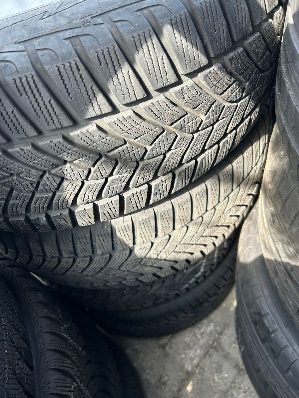 ATS ALUMINIUM VELGEN 17'' MET GOODYEAR ULTRAGRIP BANDEN
