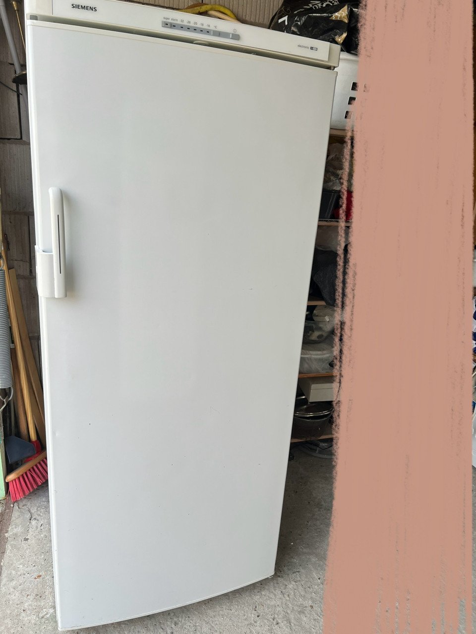 Siemens vrieskast 155x65 cm. Vriezer inhoud 262 liter