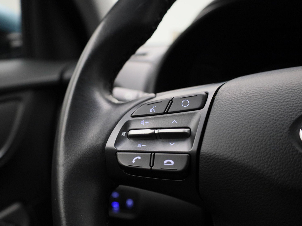 Hyundai Kona ev fashion 64 kwh | automaat | navigatie | heads-up display | 