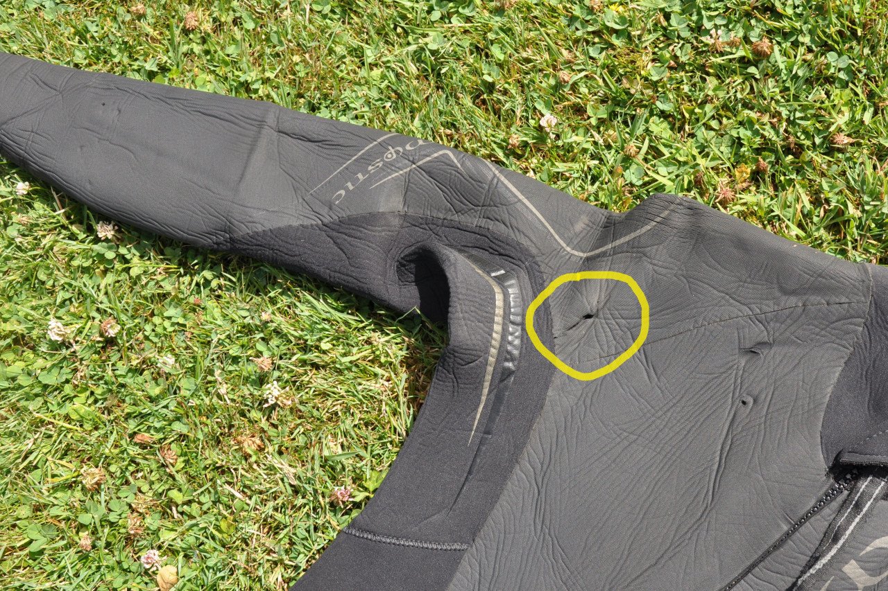 2x Wetsuit (maat M en S)