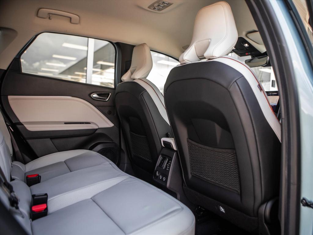 Renault Captur tce 140pk initiale paris | automaat | leder interieur | park