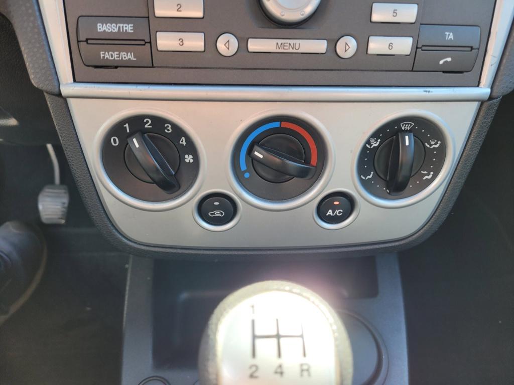 Ford Fiesta 1.3-8v futura