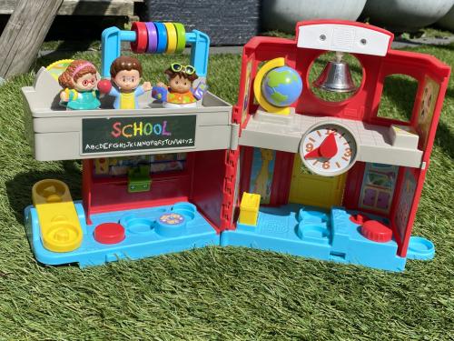 Little People school