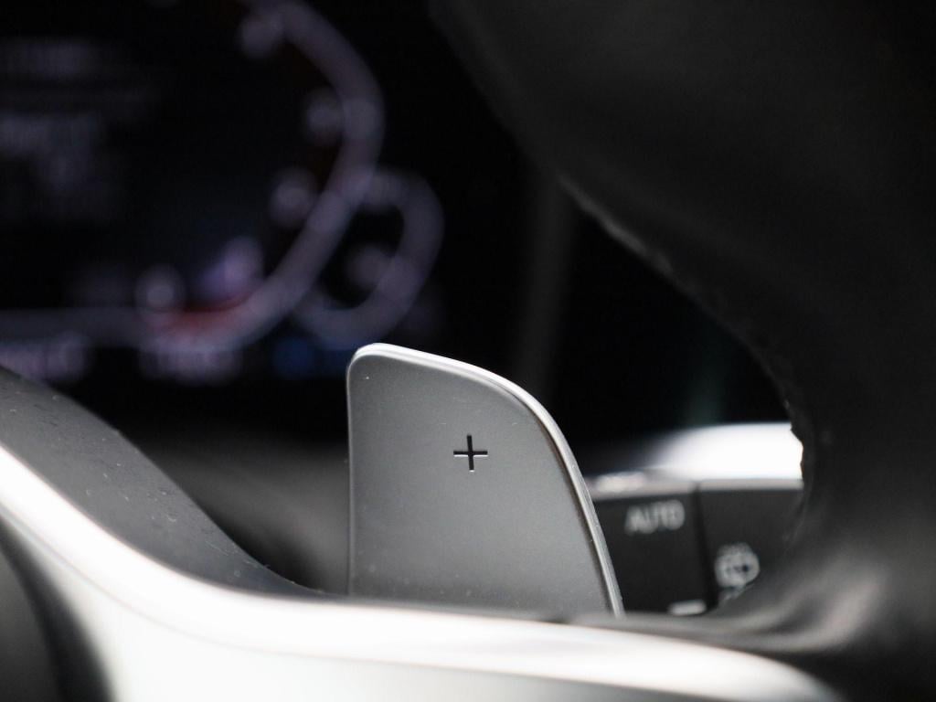 BMW 3-serie touring 330e high executive | m-sport | automaat | lmv | naviga