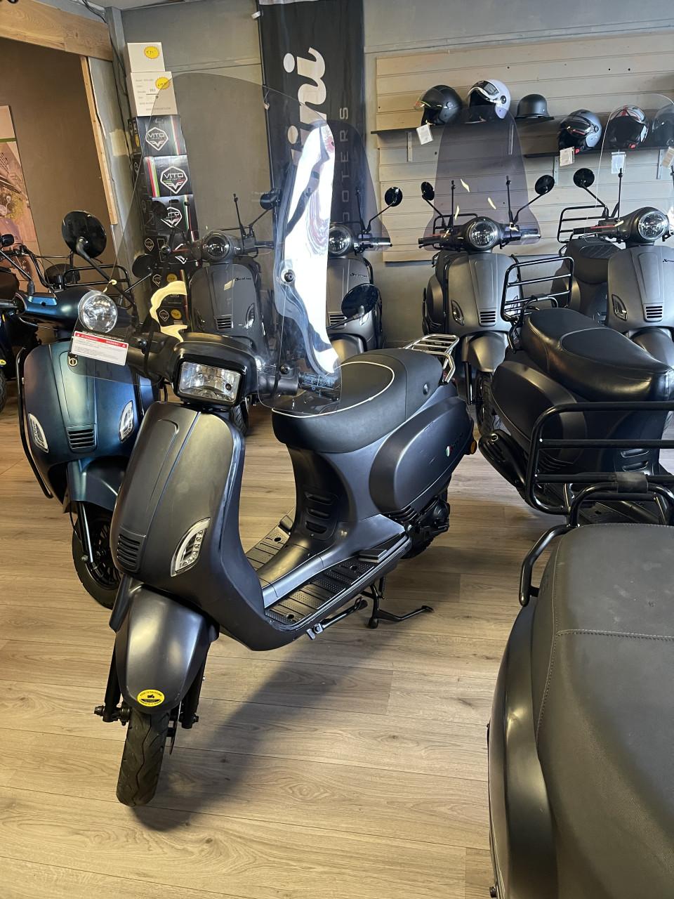 Scooterpromo Goes SENZO SCOOTER 45 KM