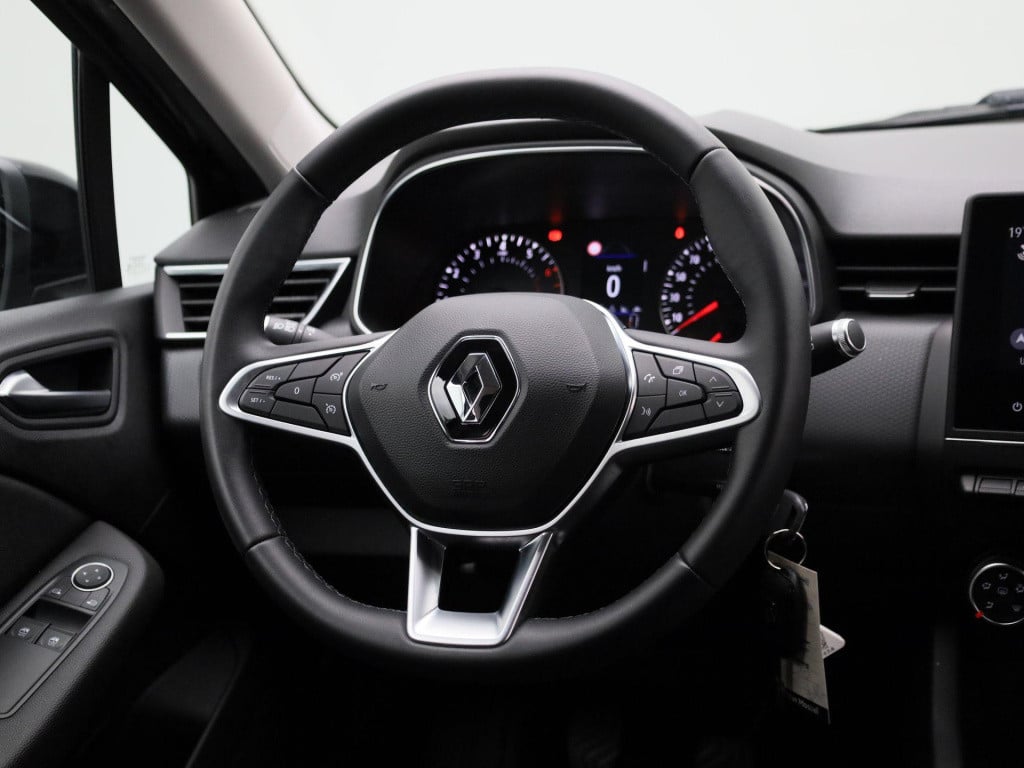 Renault Clio 1.0 tce zen | lage km stand! | navigatie | apple carplay / and