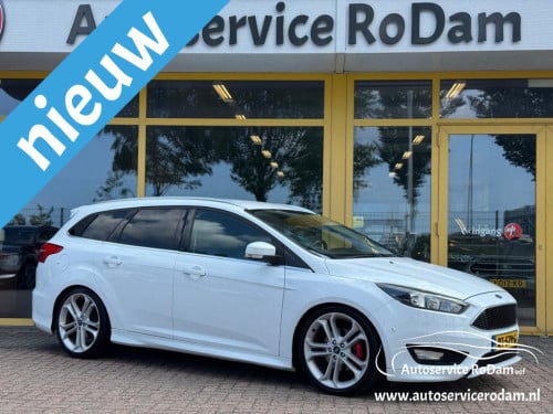 Ford Focus wagon 1.5 titanium edition