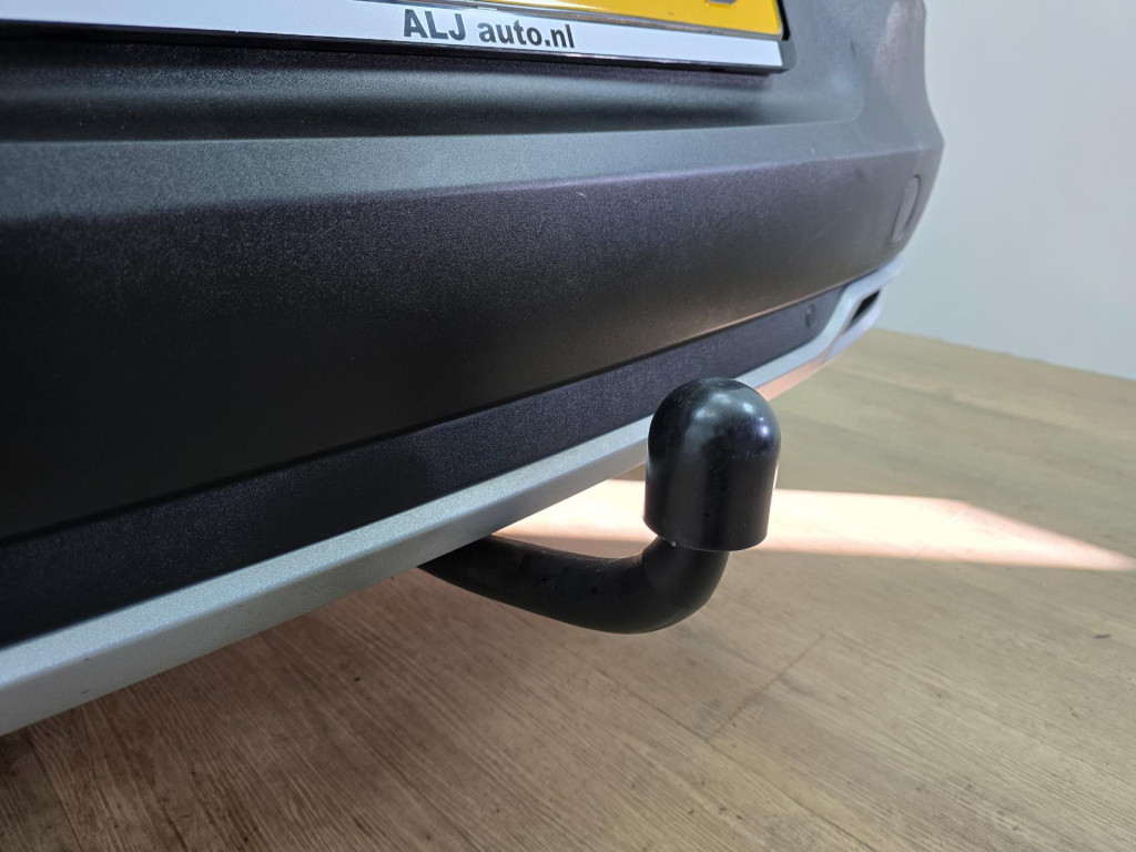 Opel Grandland X occasion met trekhaak en parkeercamera | tweedehands opel 