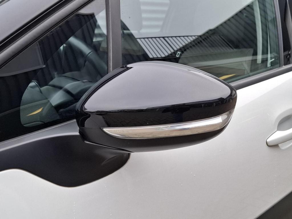 Citroen C3 1.2 shine clima/nav/cam/lmv
