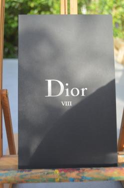 Christian Dior Boekwerkje (?) over horloge VIII