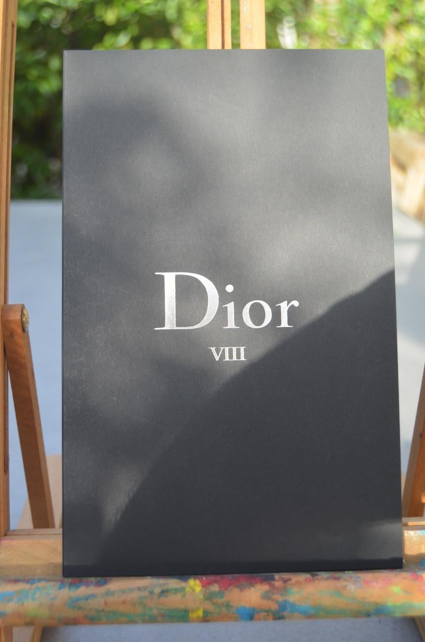 Christian Dior Boekwerkje (?) over horloge VIII