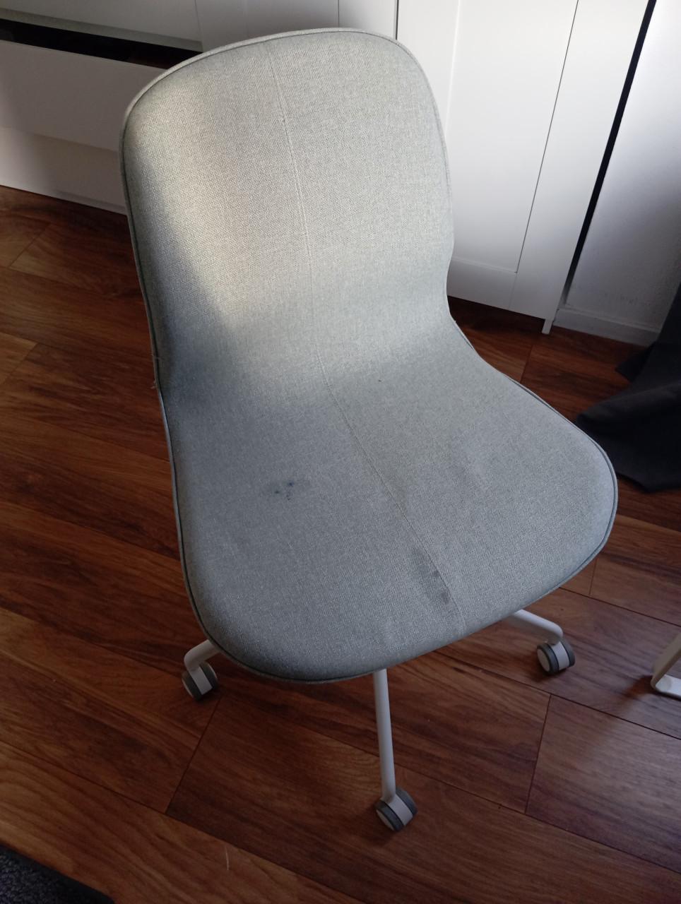 Bureau + stoel  Ikea