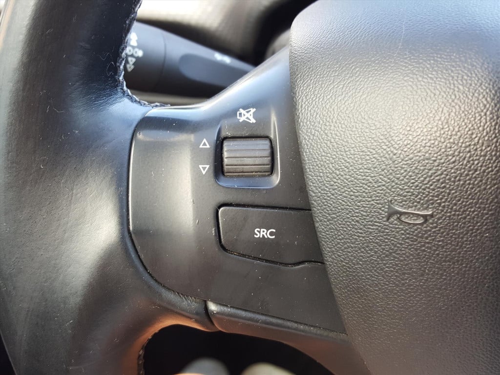 Peugeot 2008 1.2 pt 110pk allure eat6 automaat navigatie | achteruitrijcame