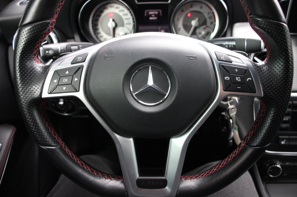 Mercedes-Benz Gla-klasse 200 prestige | amg-line | automaat