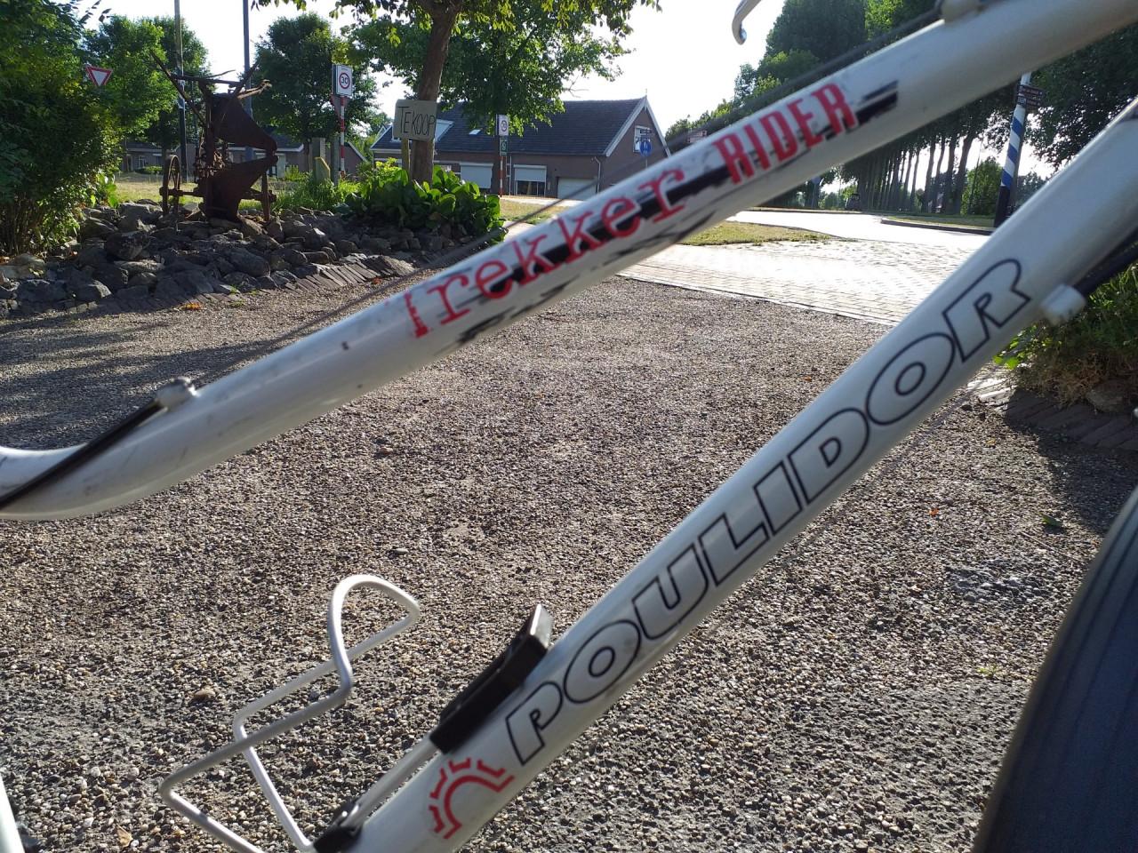 """VINTAGE DAMESRACEFIETS ""POULIDORE"" van MERCIER uit Frankrijk""