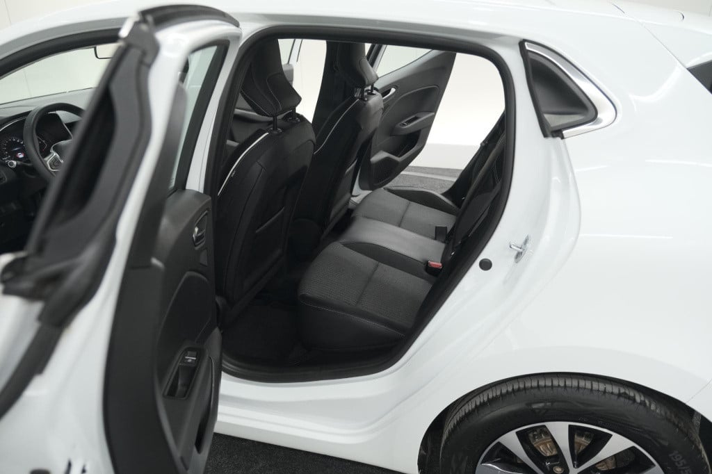 Renault Clio tce 100 bi-fuel intens | camera | navigatie | parkeersensoren 