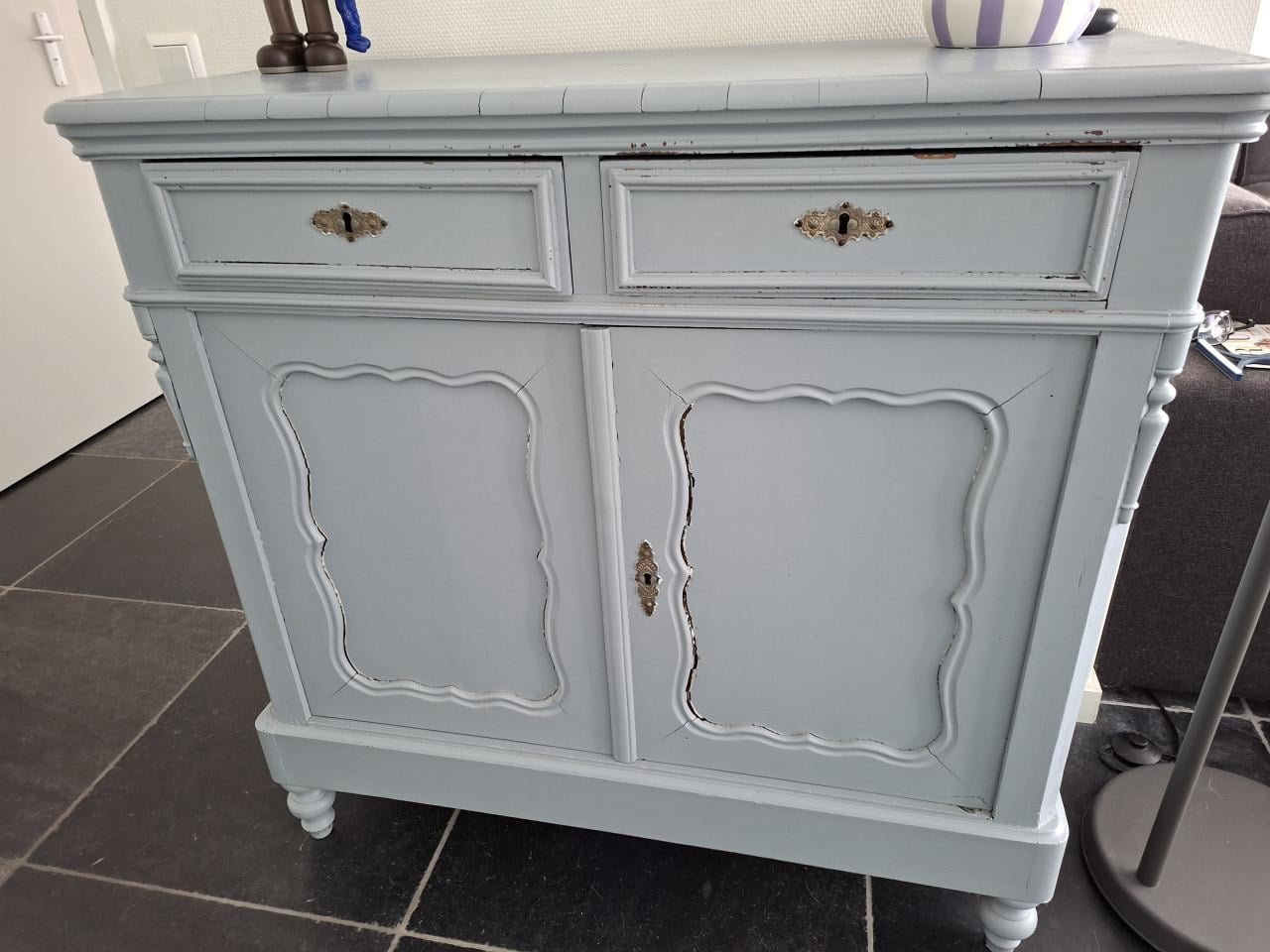 Biedemeierkast grijs