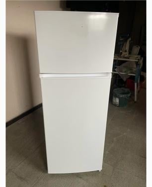 Siemens Koelkast met vriezer 140x56x60 cm. HBD.