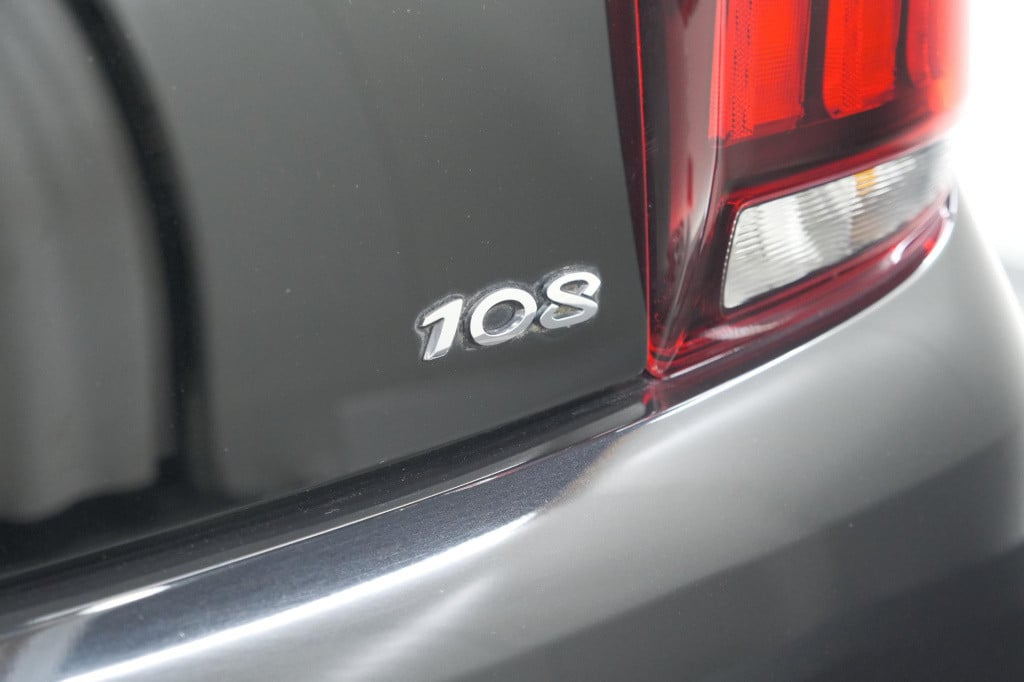 Peugeot 108 1.0 e-vti collection top! | elektrisch vouwdak | apple carplay 
