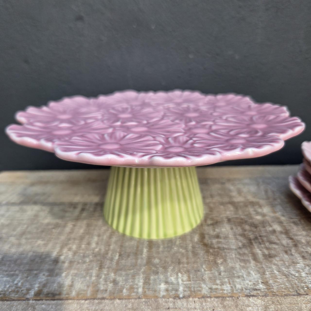Brocante taartschaal met 4 borden en 2 roombakjes
