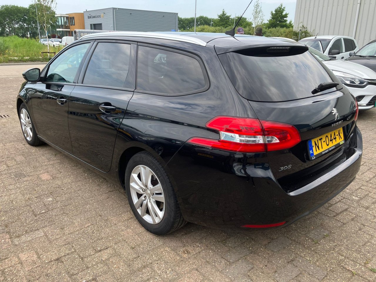 Peugeot 308 1.2 pure tech blue executive sw