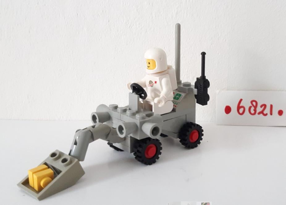 Lego Classic Space 6821: space shovel, ruimte voertuig met astronaut