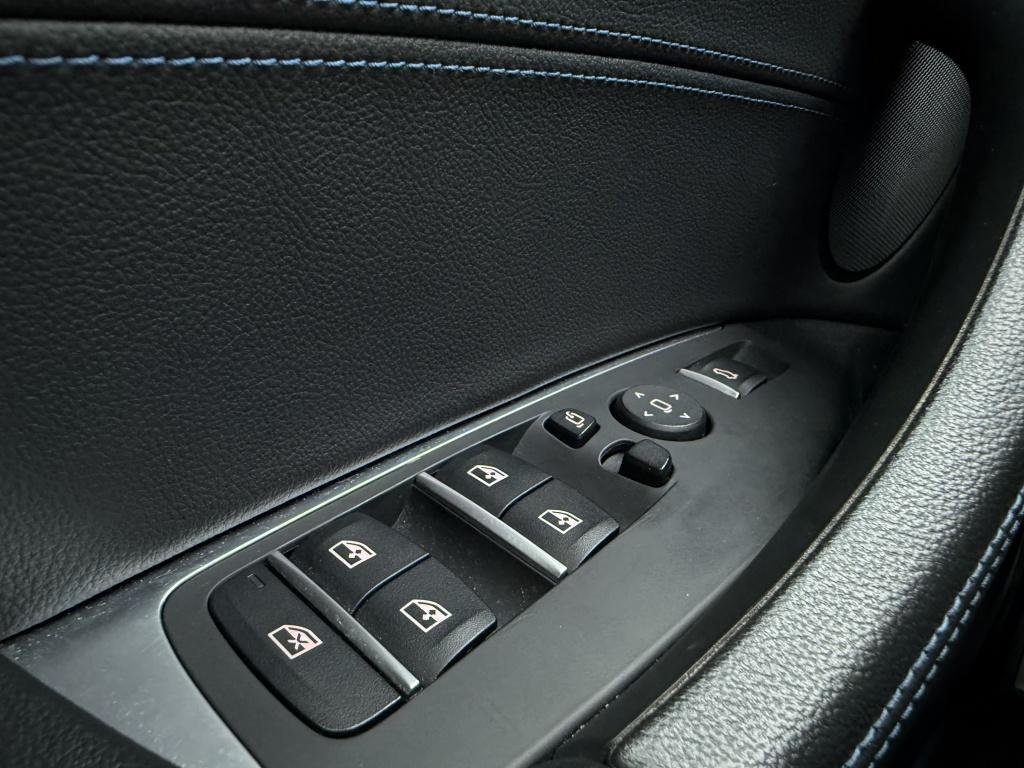 BMW X3 xdrive20i high executive // m-sport // pano // dealerondhouden /