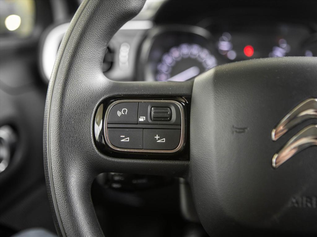 Citroen C3 1.2 puretech 83pk shine | stoelverwarming | carplay | park. sens