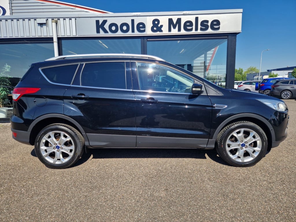 Ford Kuga 1.5 ecoboost 150pk 2wd titanium | trekhaak