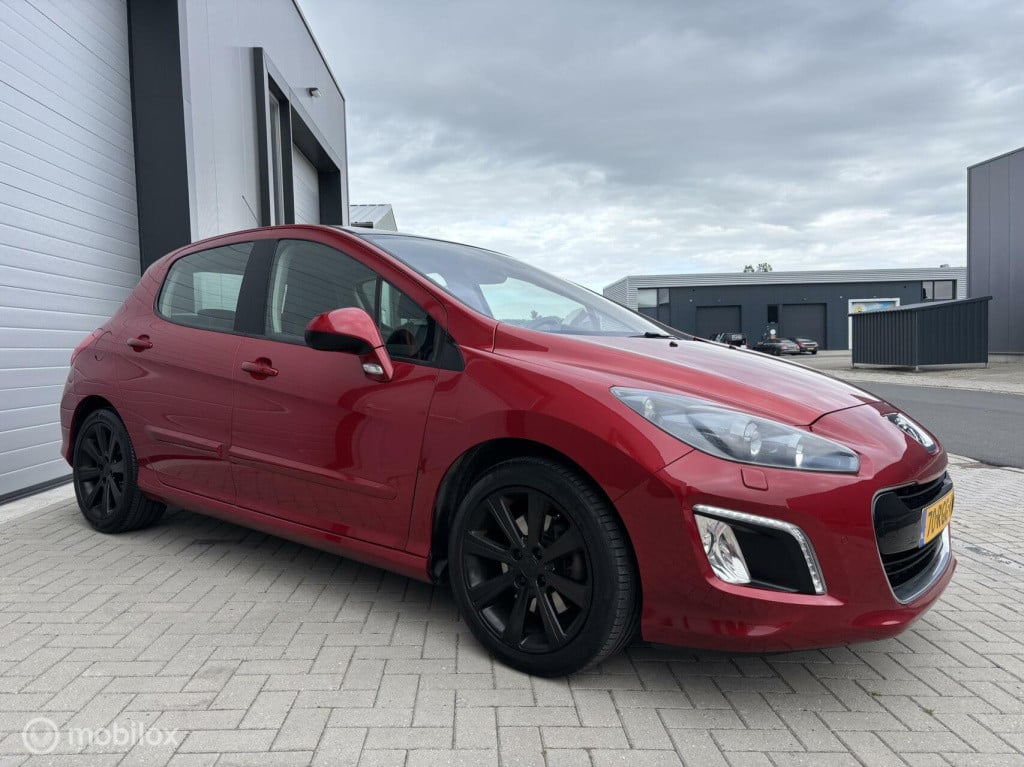Peugeot 308 1.6 thp allure, leer, jbl,pano