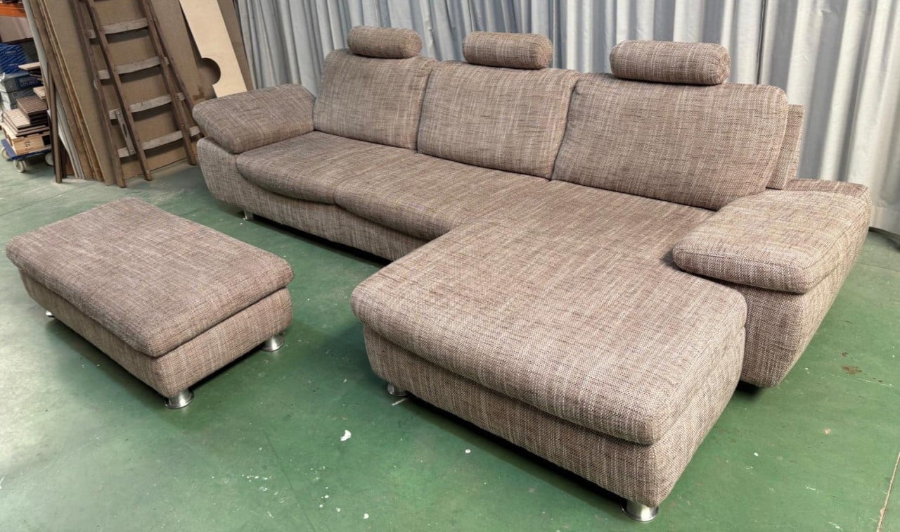 Stoffen bank met longchair