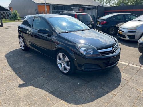 Opel Astra 1.6-16V GTC 2006