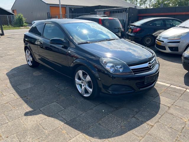 Opel Astra 1.6-16V GTC 2006