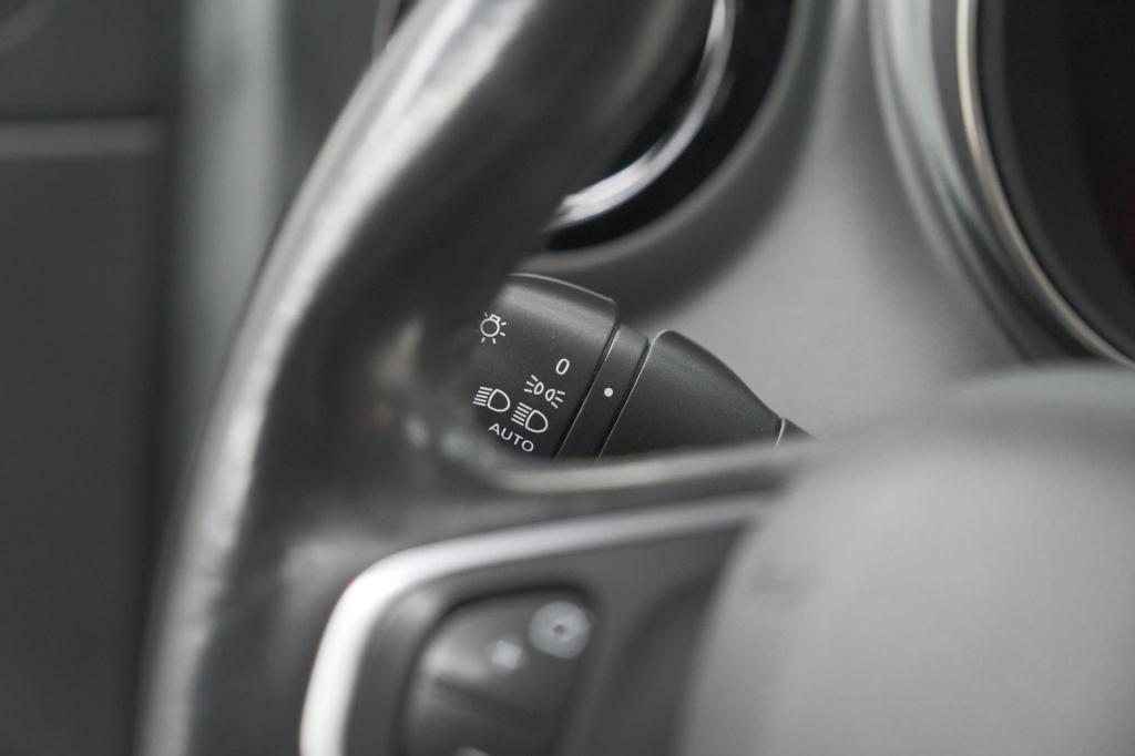 Renault Captur tce 150 edc intens | trekhaak | navigatie | parkeersensoren